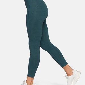 Outdoor Voices Green leggings and sports bra